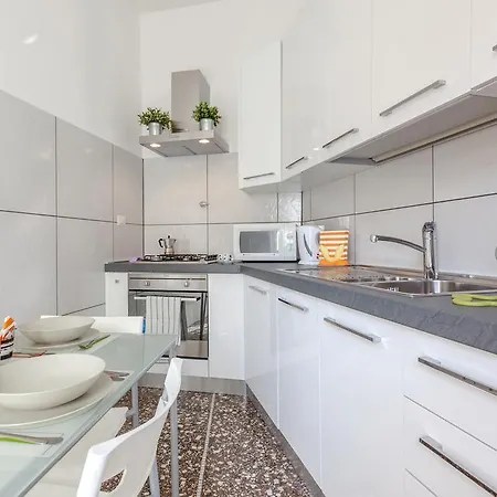 Apartman Velishome