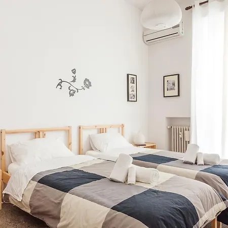 Velishome Apartman *